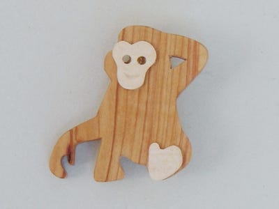 Anstecknadel Eule Holz