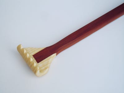 Rückenkratzer Holz