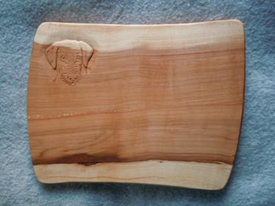 Frühstücksbrett Vesperbrett Hund Relief Holz