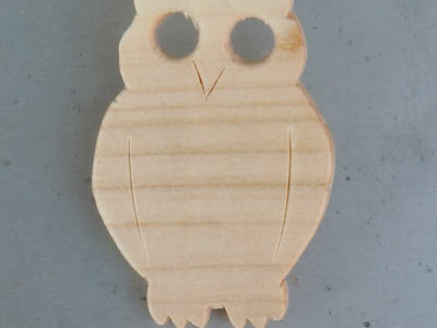 Anstecknadel Eule Holz